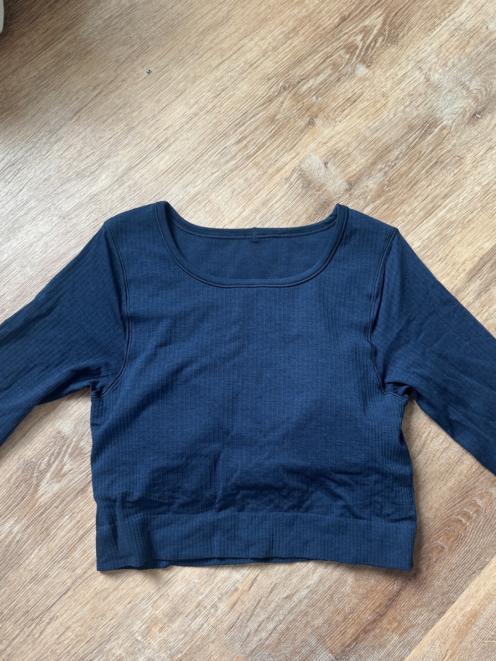 Lululemon Navy Long Sleeve Cropped Tee